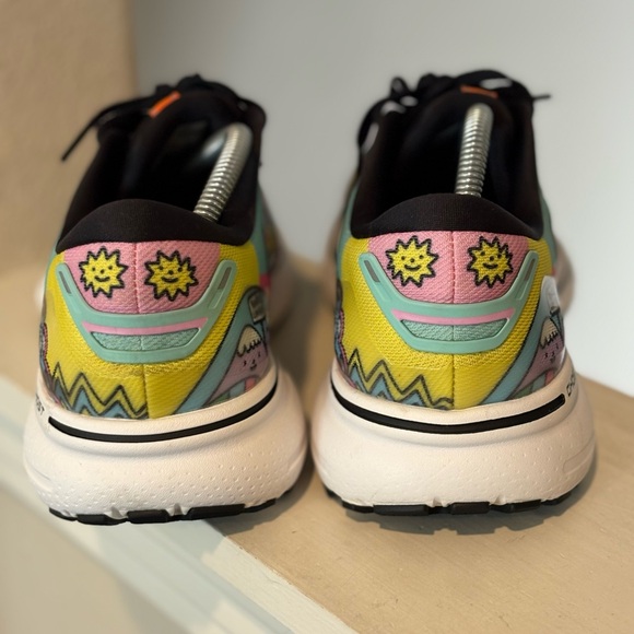 Brooks Ghost 15 Wednesday Holmes X Brooks Run With Pride Womens Size 11.5 - Picture 7 of 9